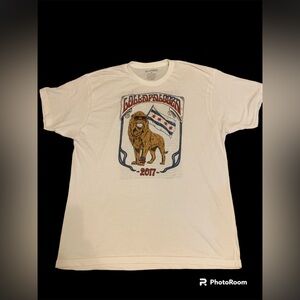 Lollapalooza Music Festival Tshirt Chicago Lion Medium 2017 Band List XL